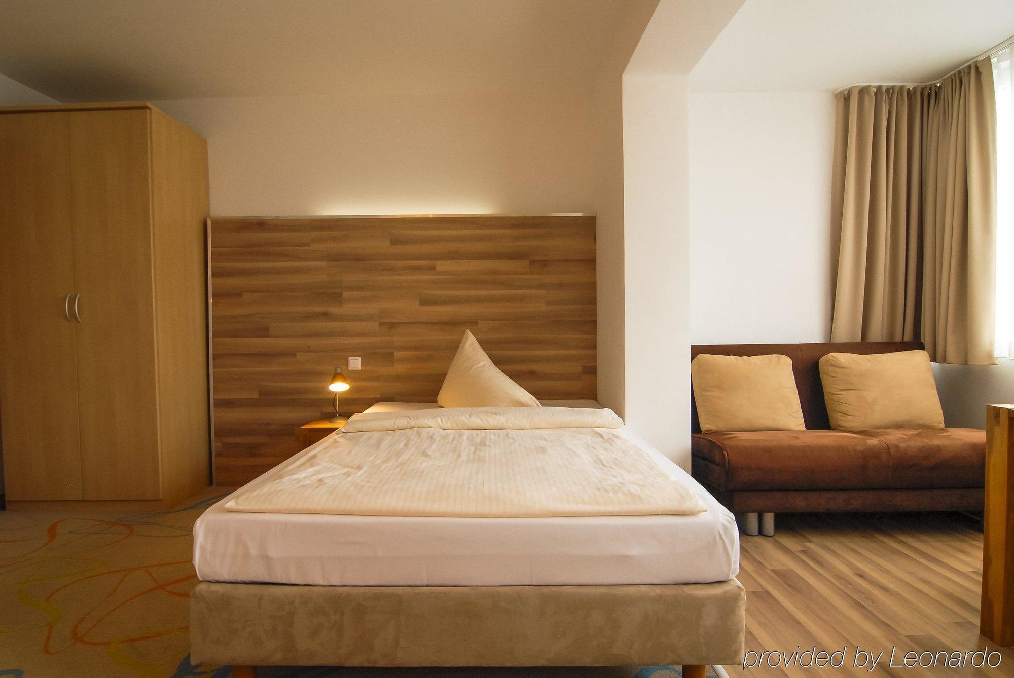 Petul Apart Hotel City Garden Essen Buitenkant foto